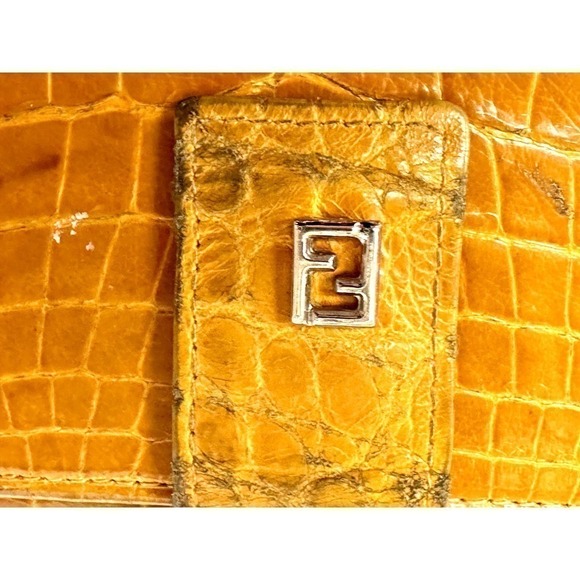 VTG FENDI SAS Bright Yellow Patent Crocodile Wallet Checkbook - Picture 2 of 5